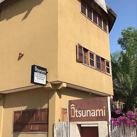 Hotel Otsunami ロメ エクステリア 写真